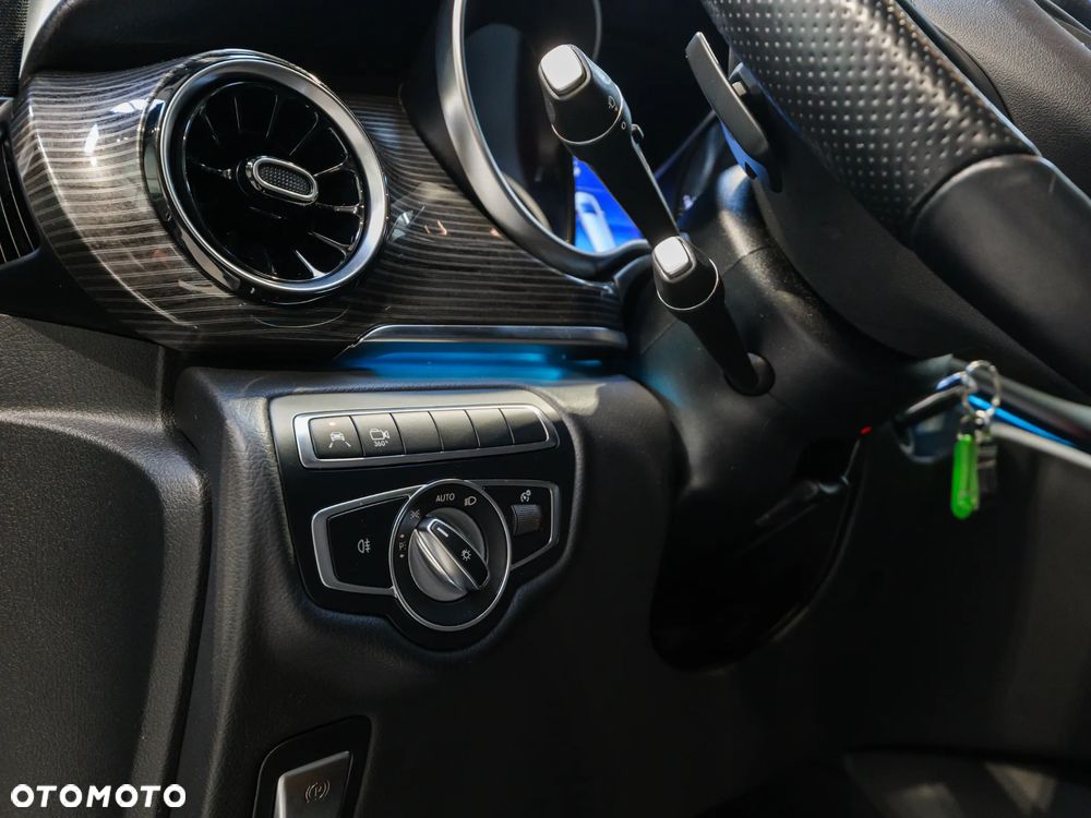 Mercedes-Benz Klasa V 250 d Avantgarde 9G-Tronic (d³ugi) - 34