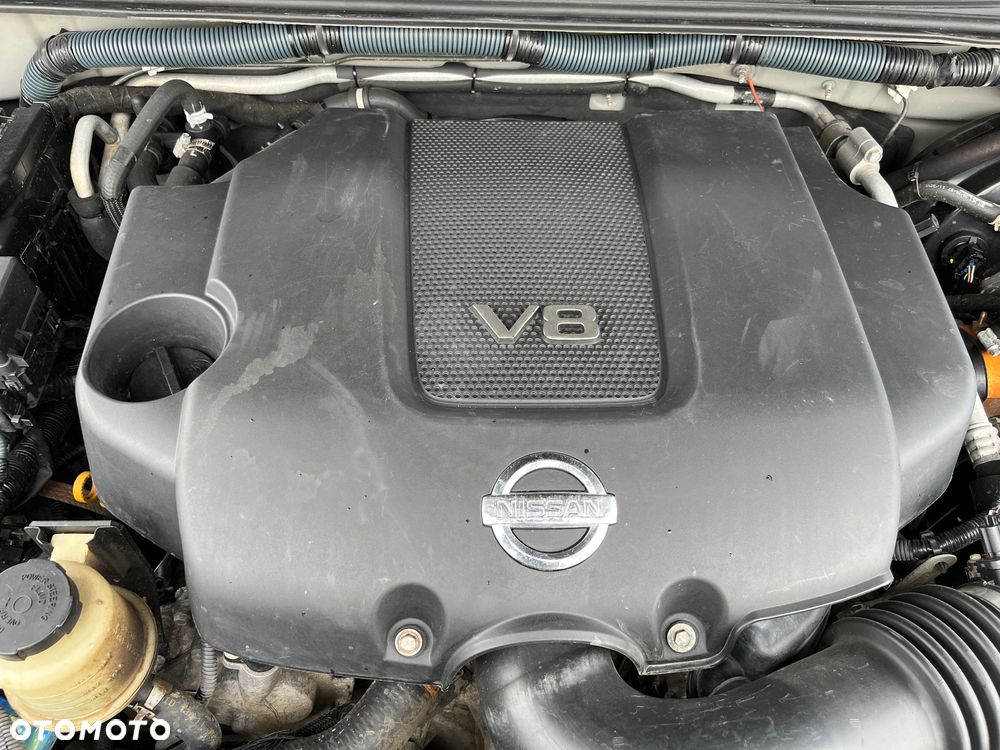 Nissan Pathfinder 4.0 V6 Premium - 2