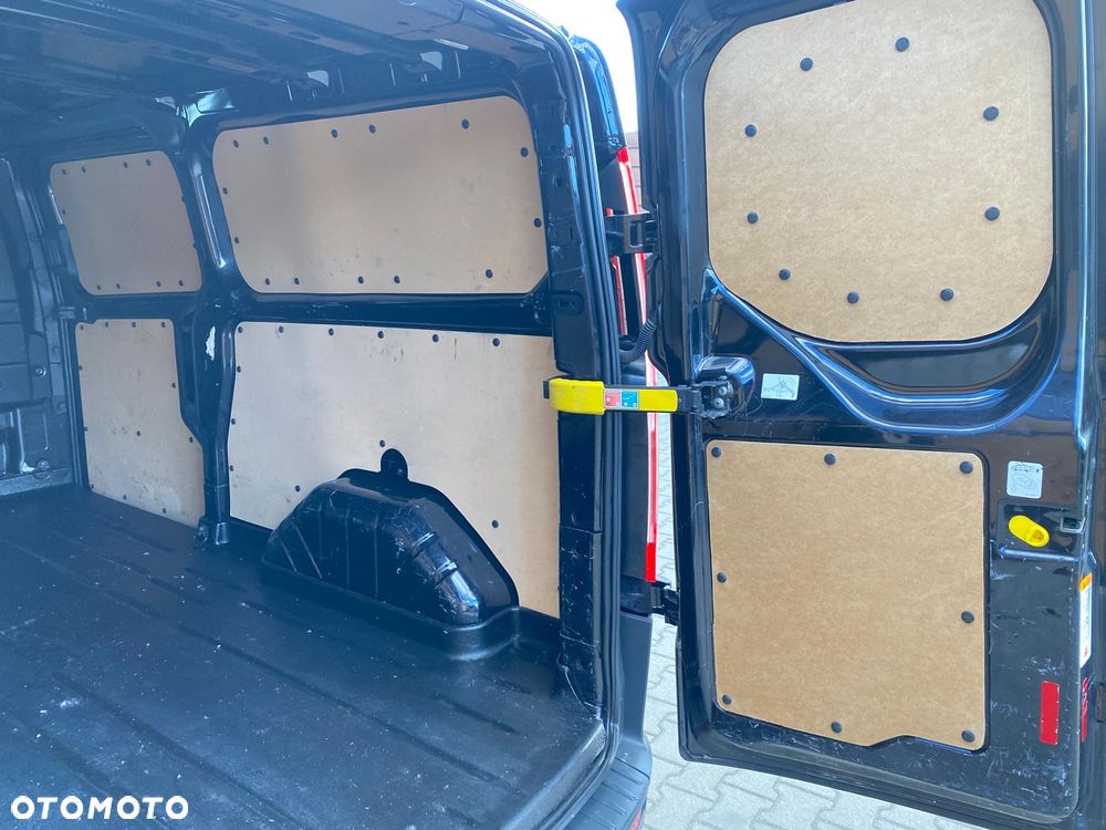 Ford TRANSIT CUSTOM - 27