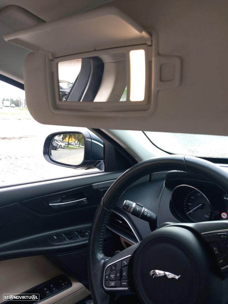 Jaguar XE 2.0 D R-Sport Aut. - 15