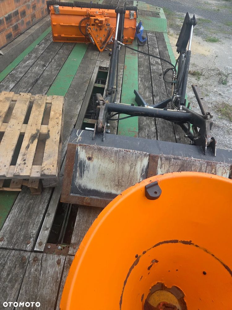 Iseki TH 426O komunalny - 34