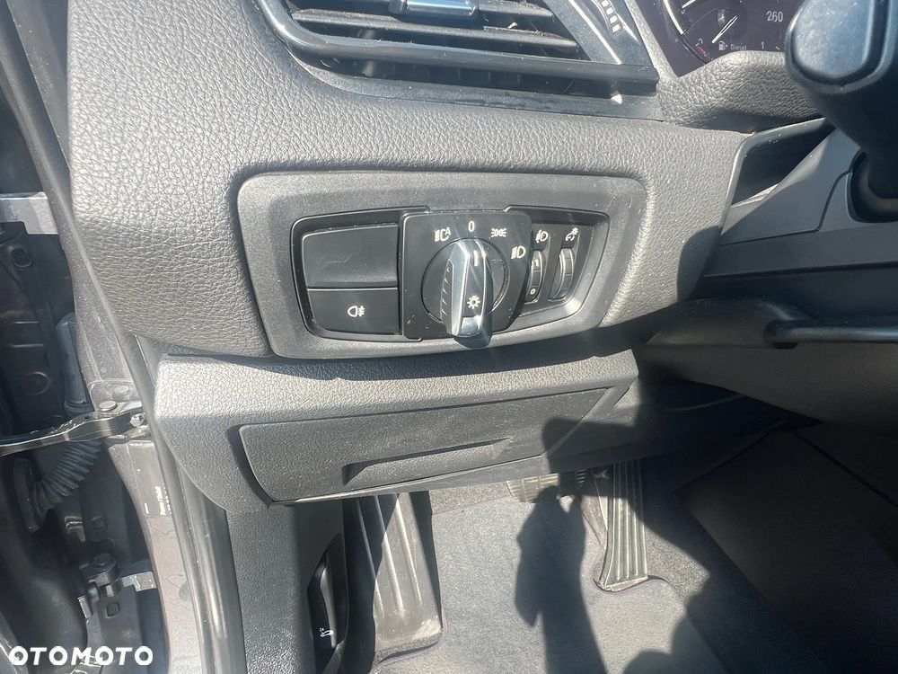 BMW Seria 2 216d Advantage - 19