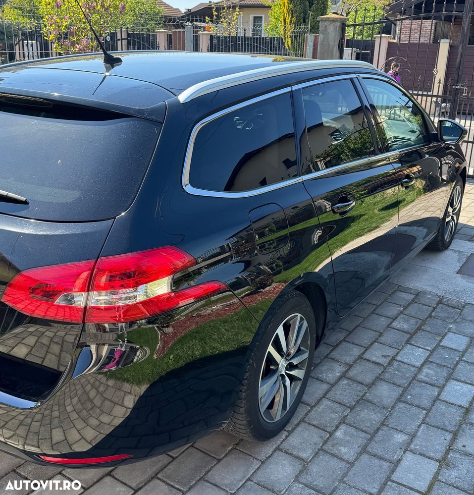Peugeot 308 1.2 L PureTech Turbo Allure Aut. - 3