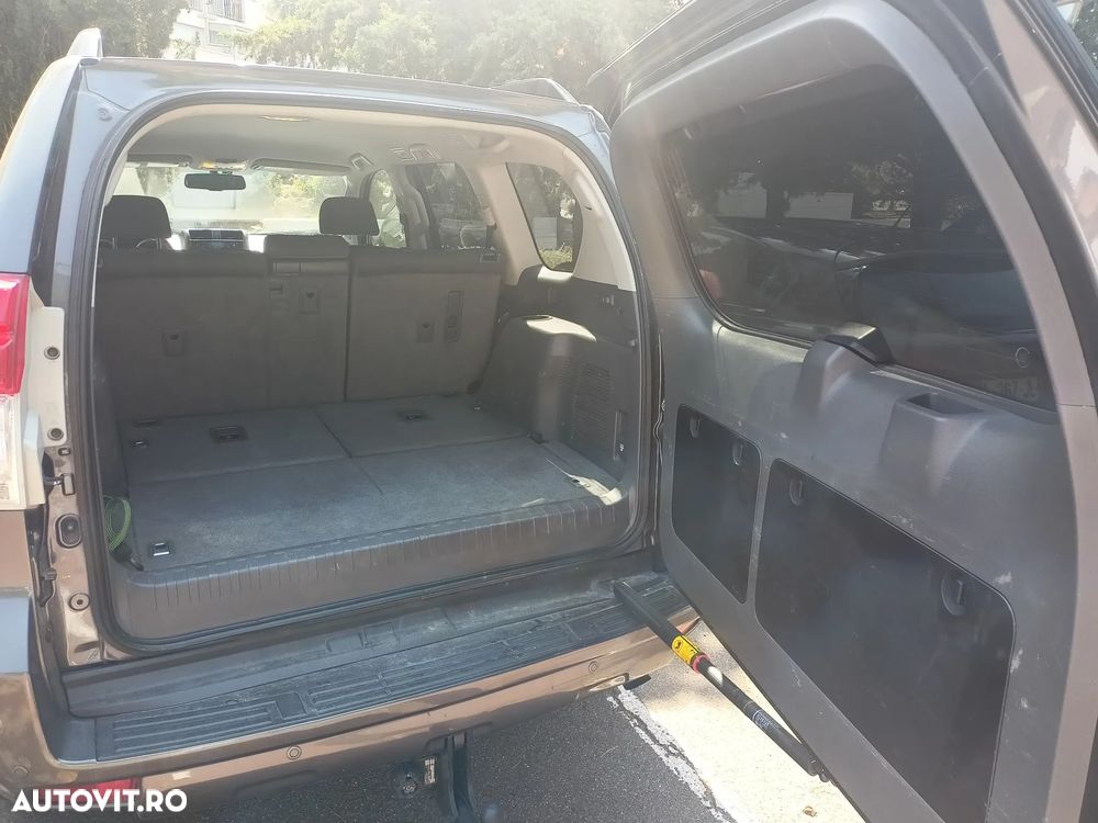 Toyota Land Cruiser 3.0l Turbo D-4D Aut. AVS 7 Locuri Luxury - 13