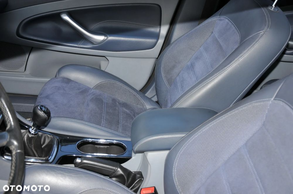 Ford Mondeo 1.8 TDCi Titanium - 27