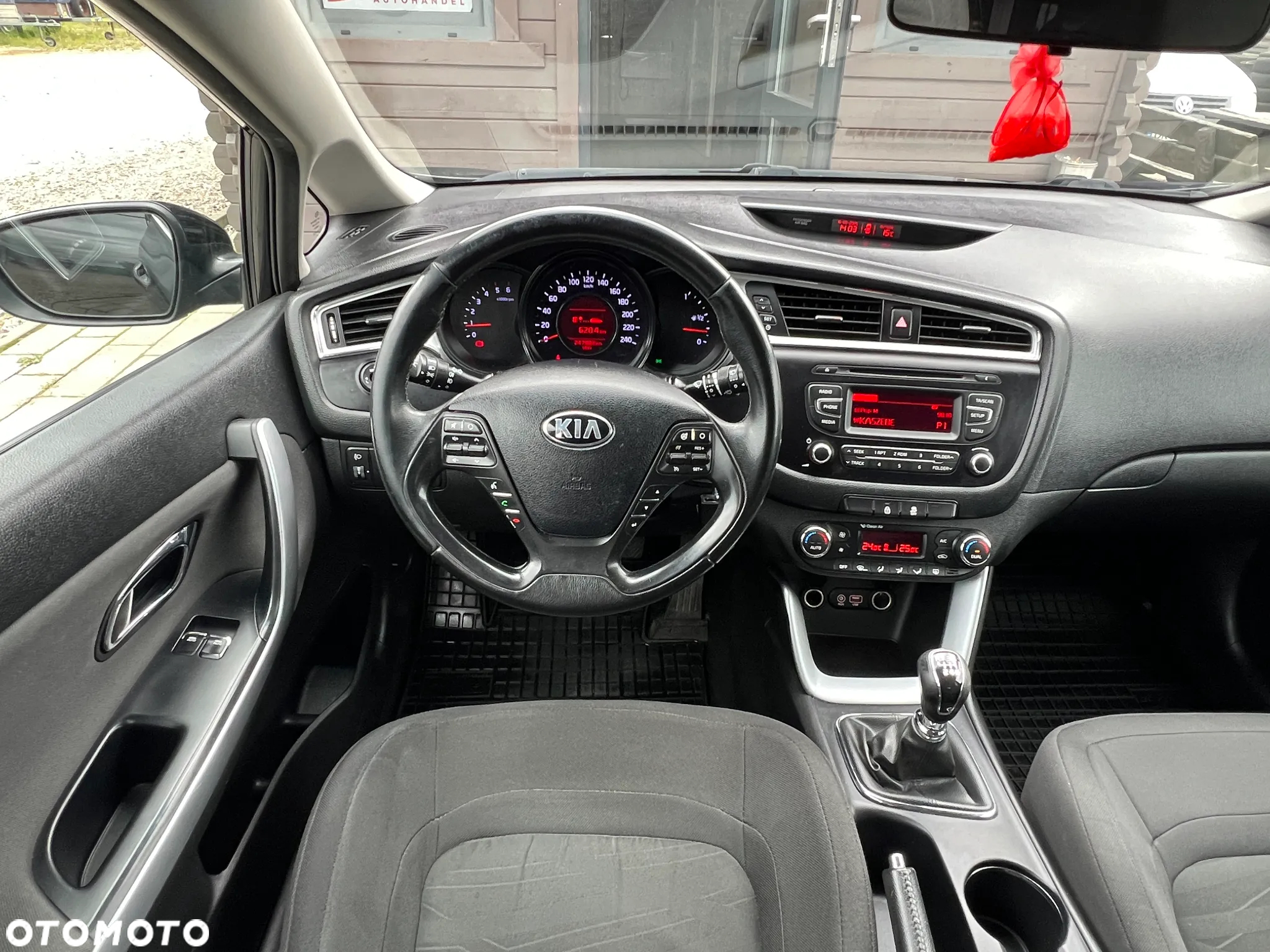 Kia Ceed Cee'd 1.6 CRDi M - 17