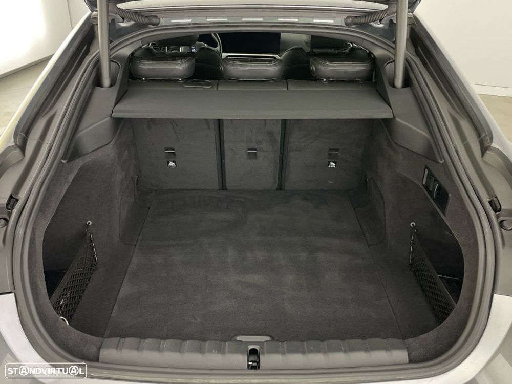 BMW i4 eDrive40 - 13