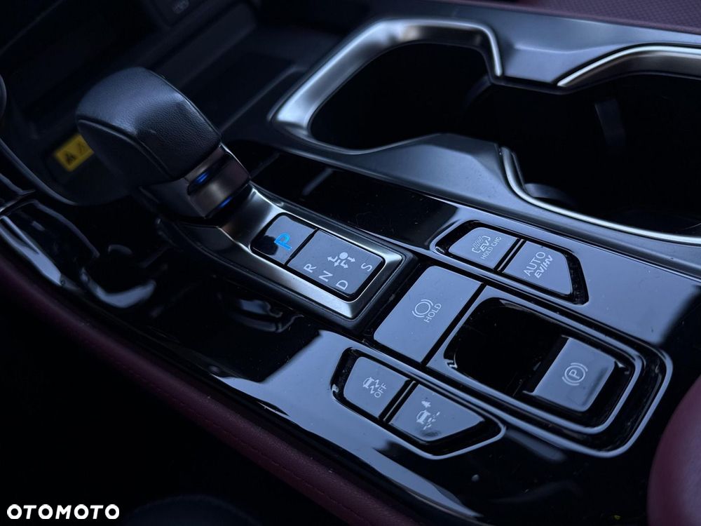 Lexus NX - 16