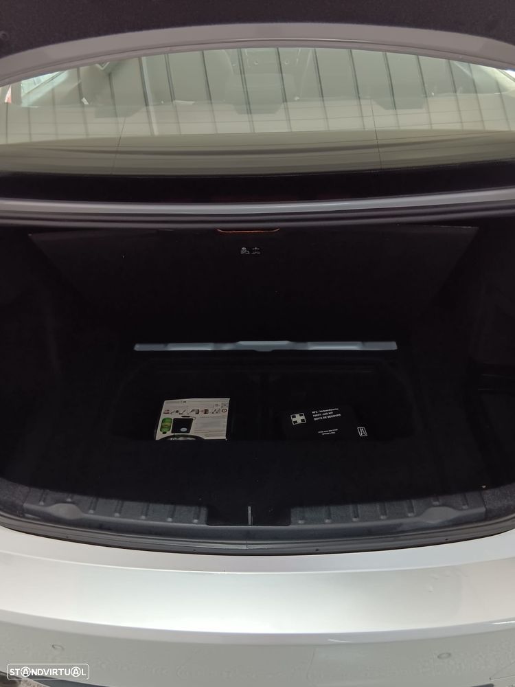 BMW 320 d Auto Line Sport - 14