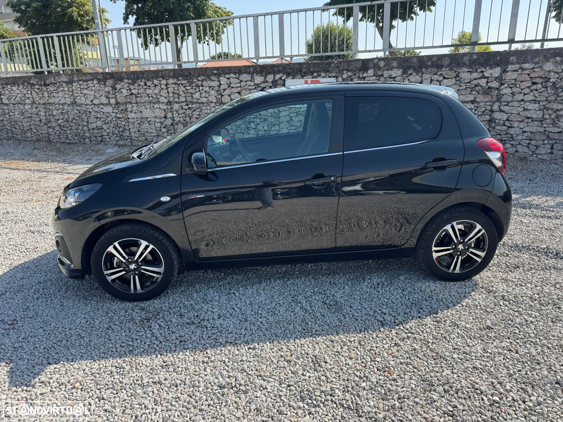 Peugeot 108 - 5
