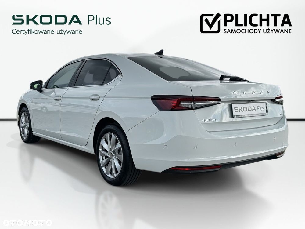Skoda Superb 2.0 TDI SCR 4x4 Selection DSG - 9