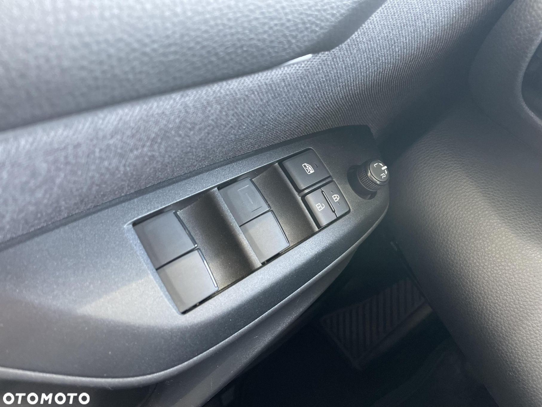 Toyota Yaris 1.5 Comfort - 21