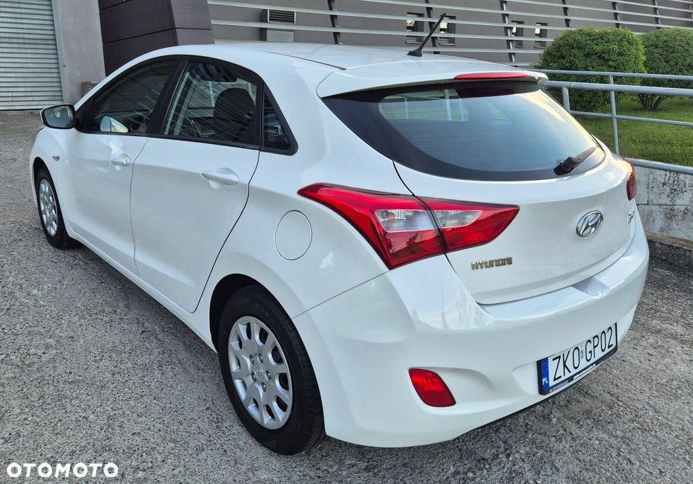 Hyundai i30 1.4 Classic + - 6