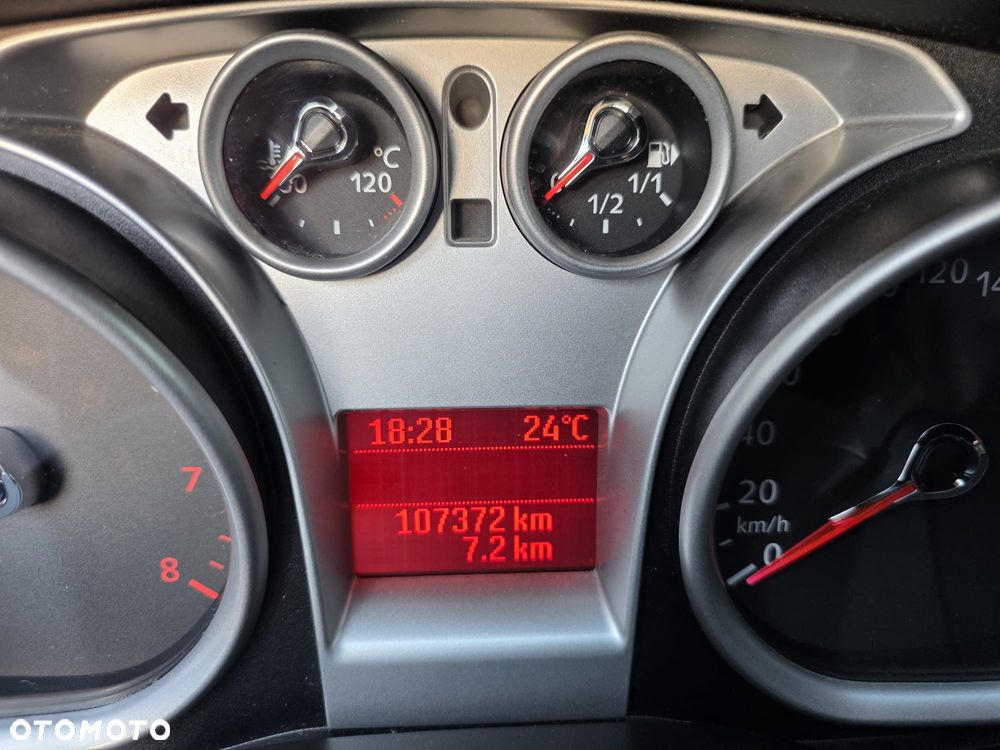 Ford Focus 1.6 16V Style - 17