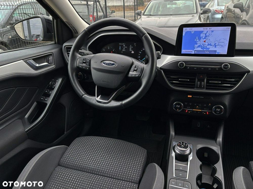 Ford Focus - 26