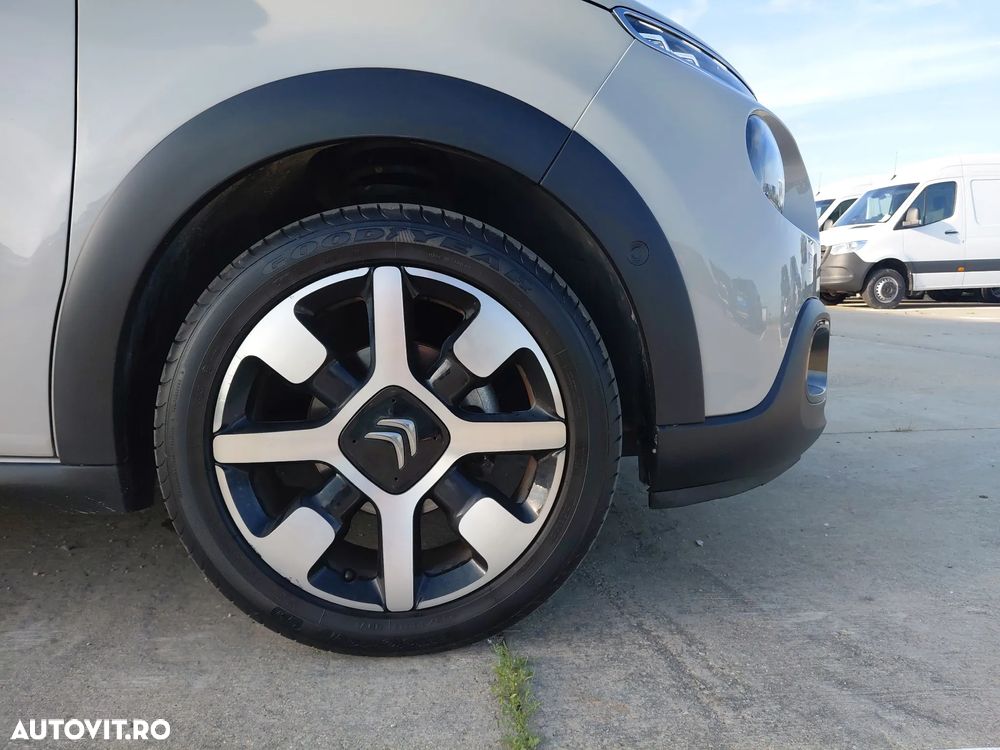 Citroën C3 Pure Tech 110 S&S EAT6 SHINE - 17