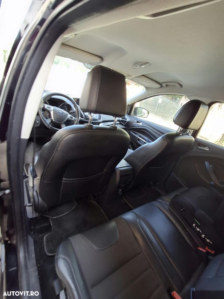 Ford Kuga 2.0 TDCi Powershift 4WD Titanium - 9