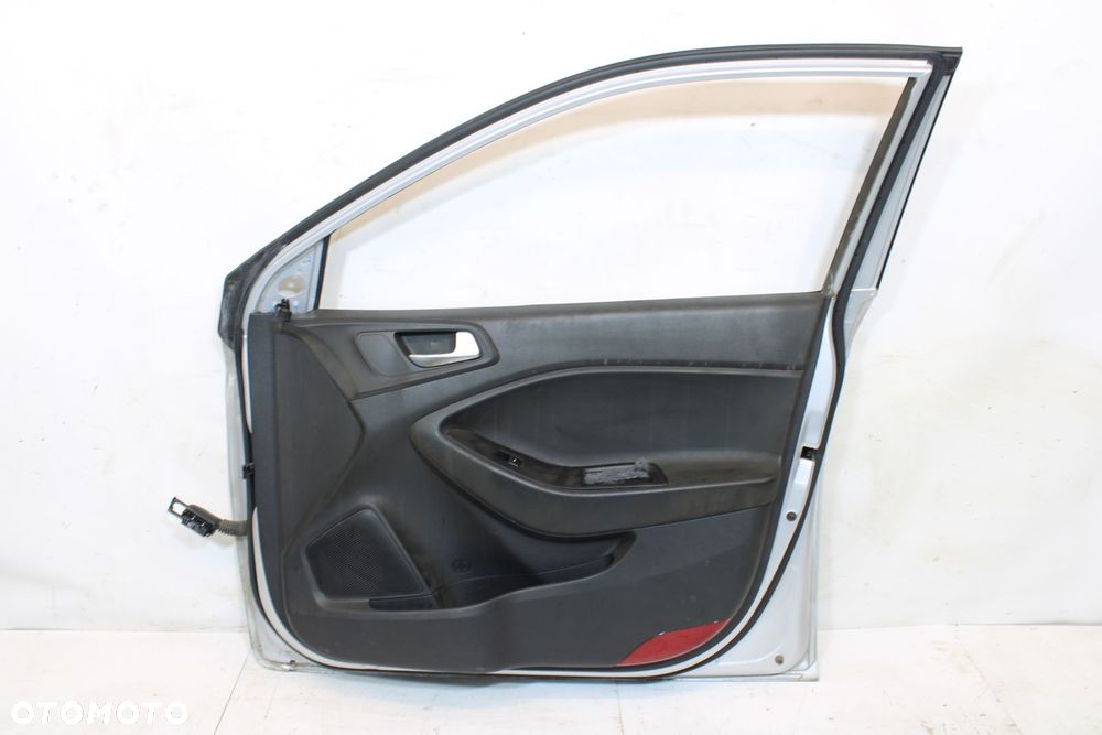 DRZWI PRAWY PRZÓD HYUNDAI I20 II RYS - 2