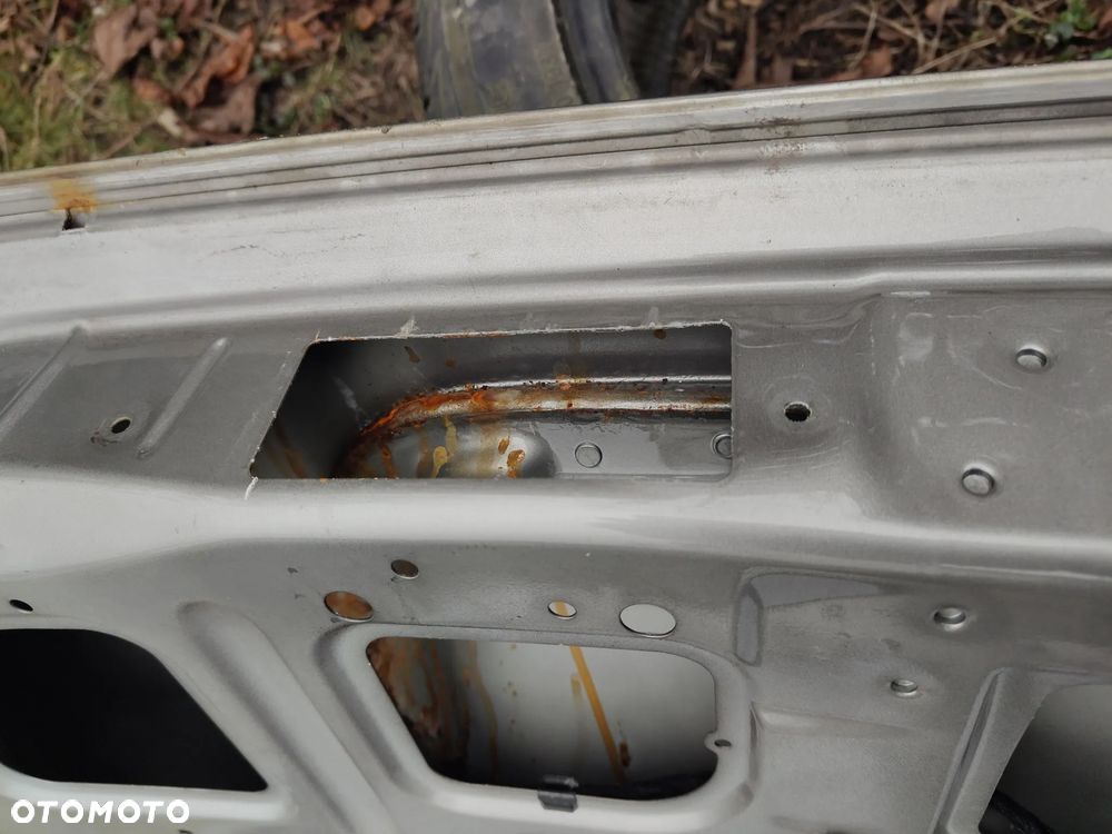 MERCEDES W203 Kombi Klapa Tylna Kombi 723 Zielona Szyba - 17