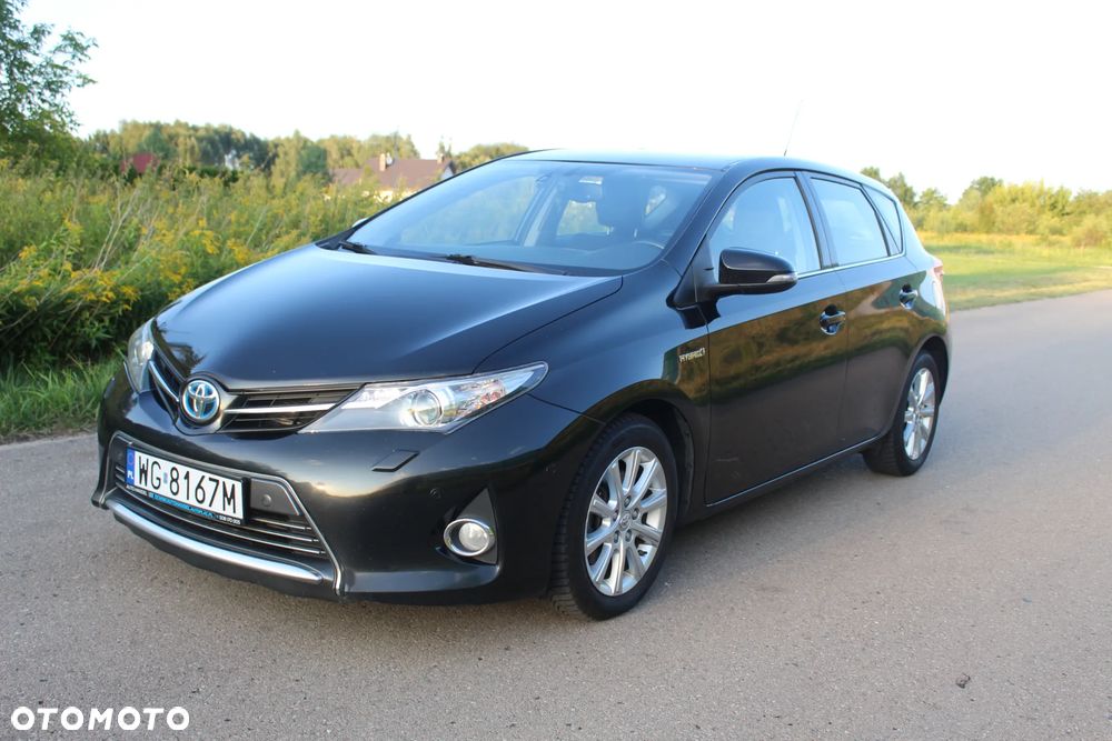 Toyota Auris 1.8 HSD Luna - 1