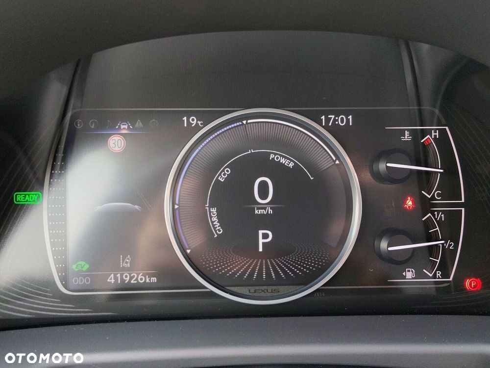 Lexus ES 300h Omotenashi - 21