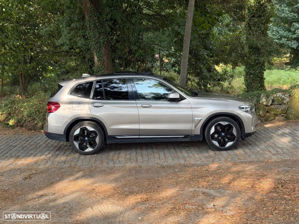 BMW iX3 M Sport Impressive - 9