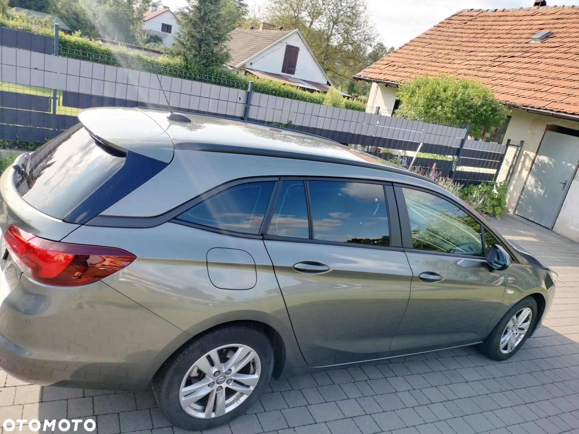 Opel Astra 1.5 D Start/Stop Elegance - 10