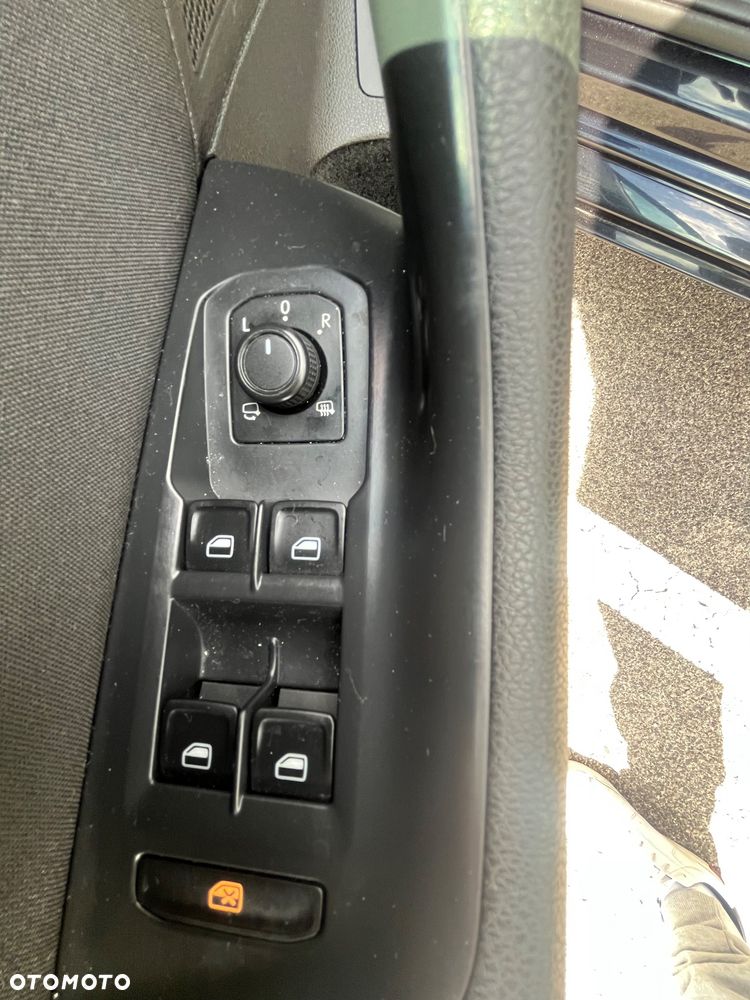 Volkswagen Passat 2.0 TDI BMT Highline DSG7 - 9