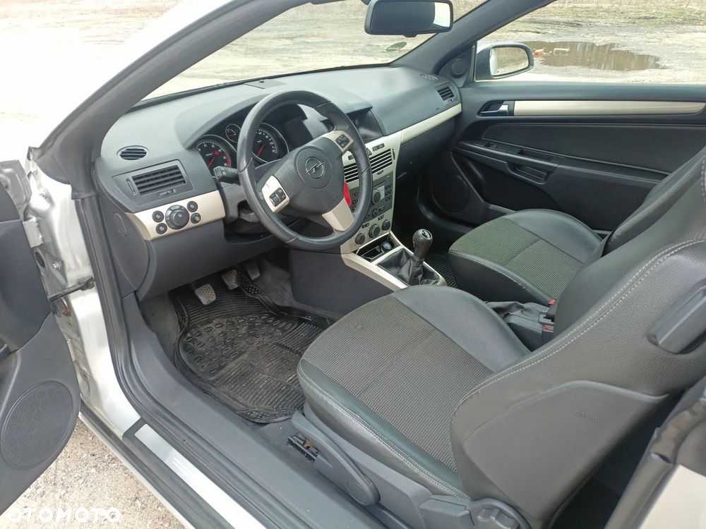 Opel Astra 1.8 Cosmo - 22
