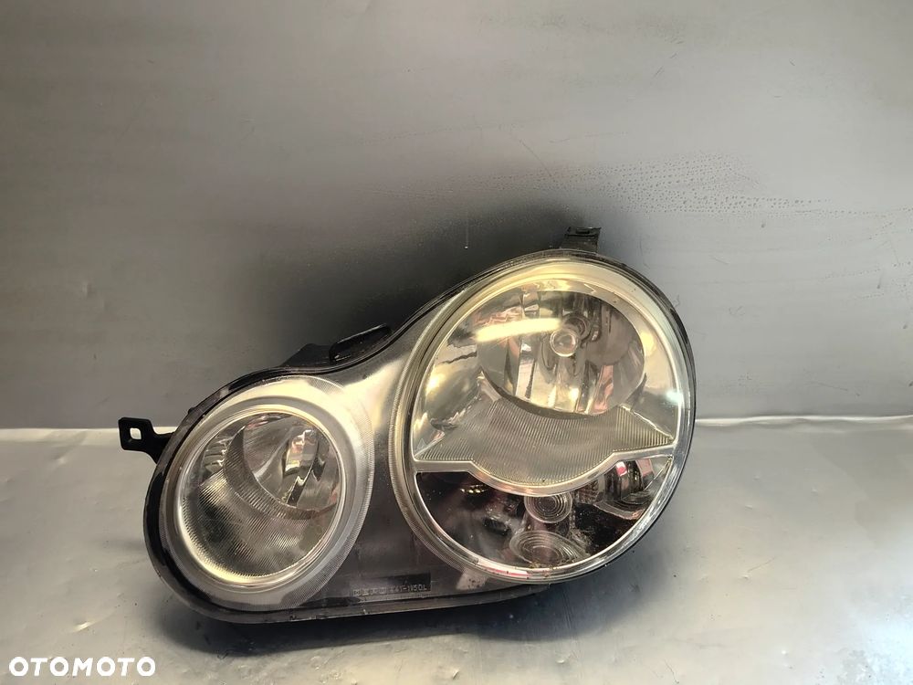 LAMPA LEWA PRZÓD VOLKSWAGEN POLO 9N OKULAR