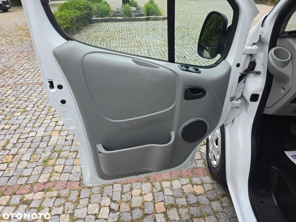 Nissan Primastar - 23