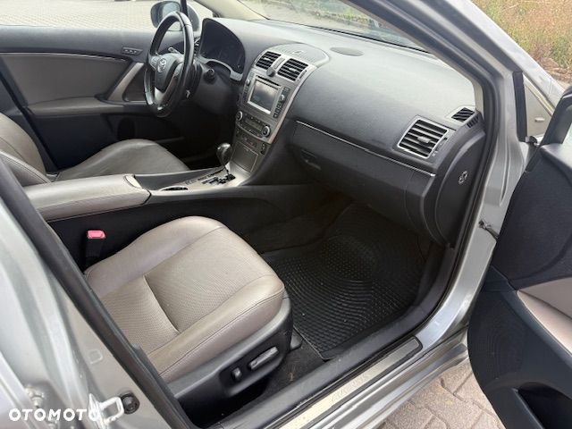 Toyota Avensis 2.2 D-4D Prestige NAVI - 15