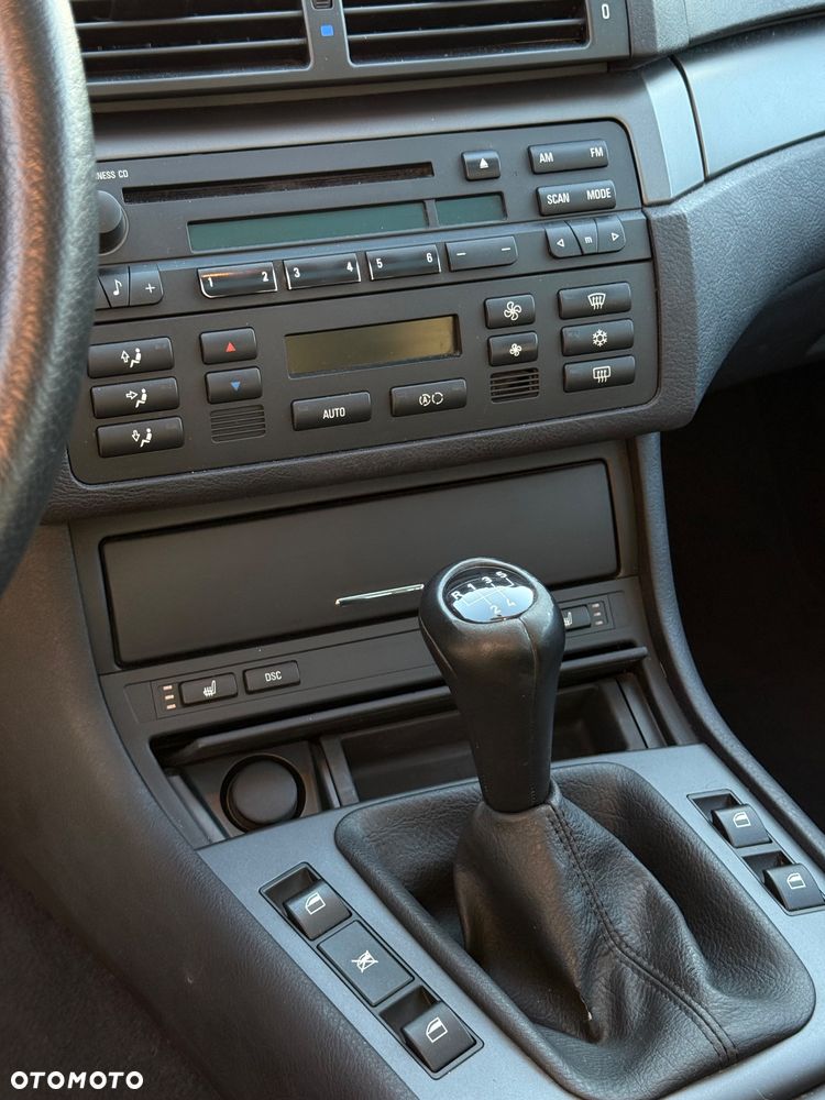 BMW Seria 3 316i - 12