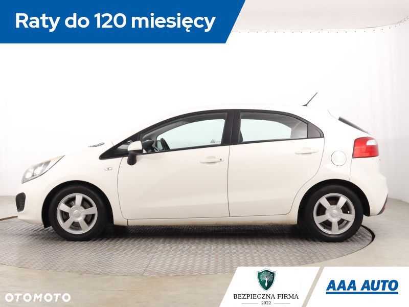 Kia Rio - 4