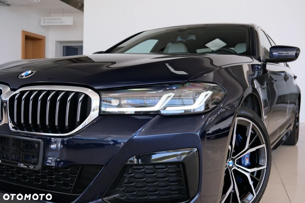 BMW Seria 5 530e xDrive Luxury Line sport - 10