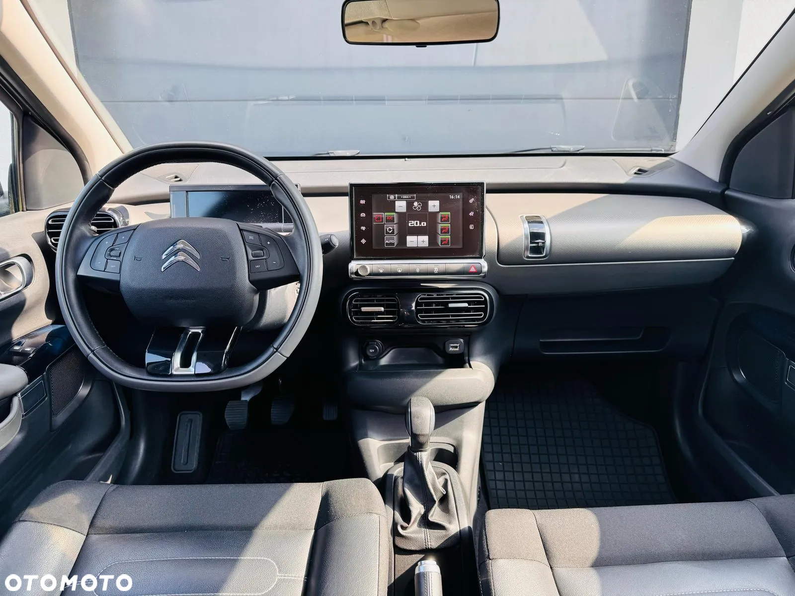 Citroën C4 Cactus 1.2 PureTech Shine EU6 - 8
