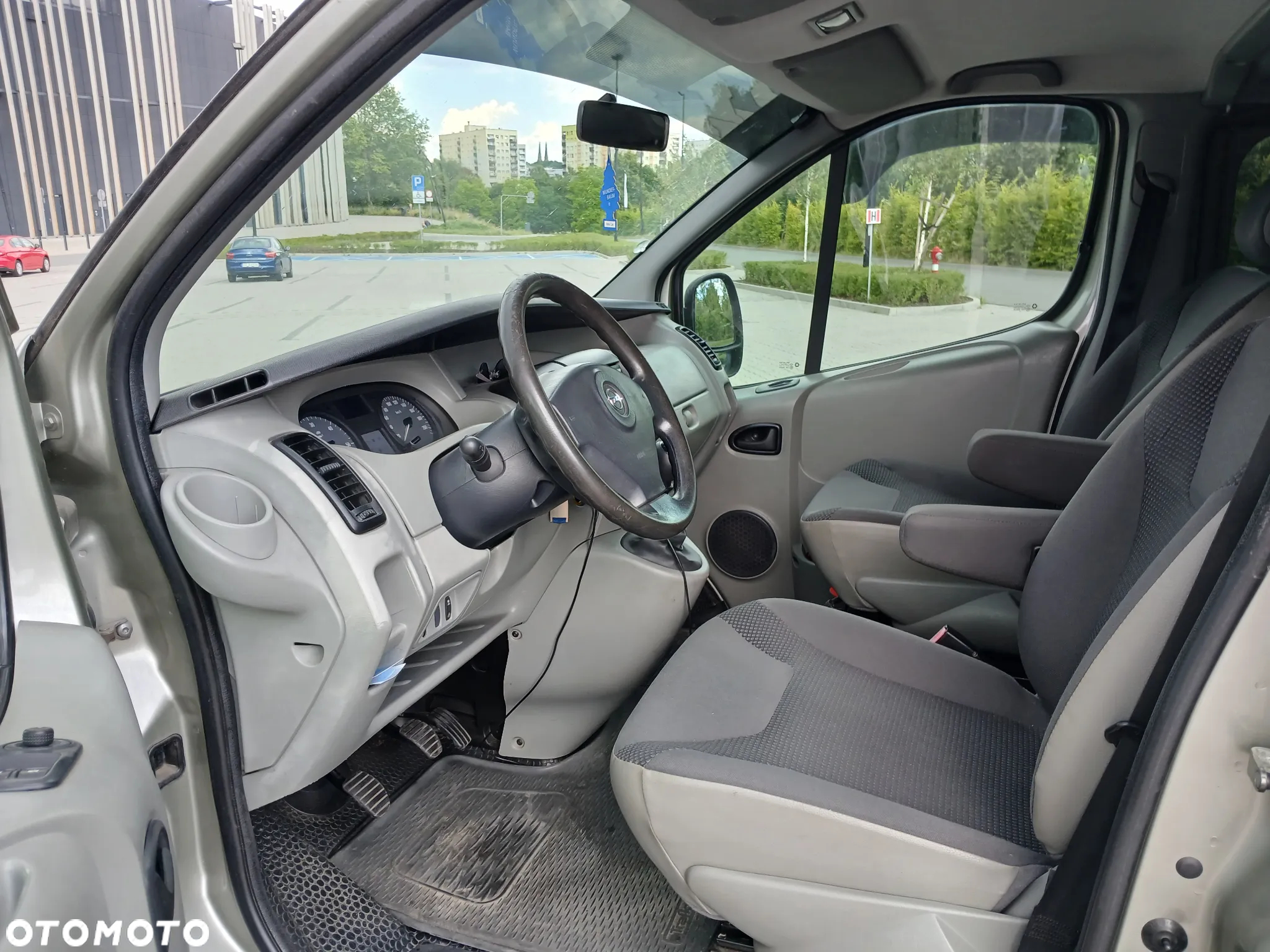 Opel Vivaro L2H1 2.9t - 5