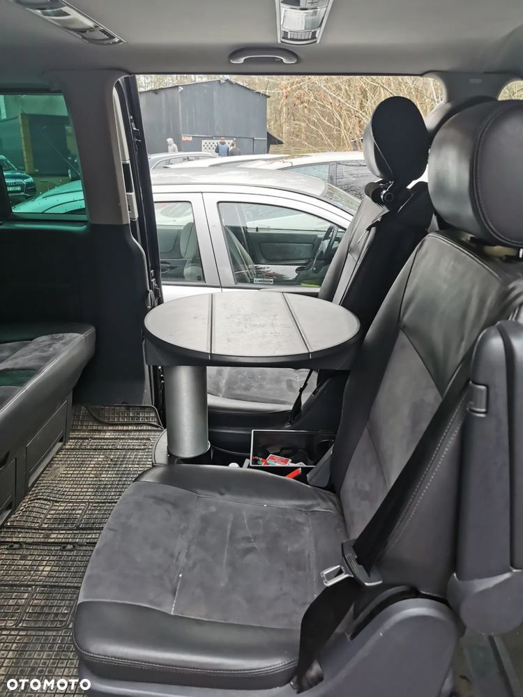 Volkswagen Multivan - 20
