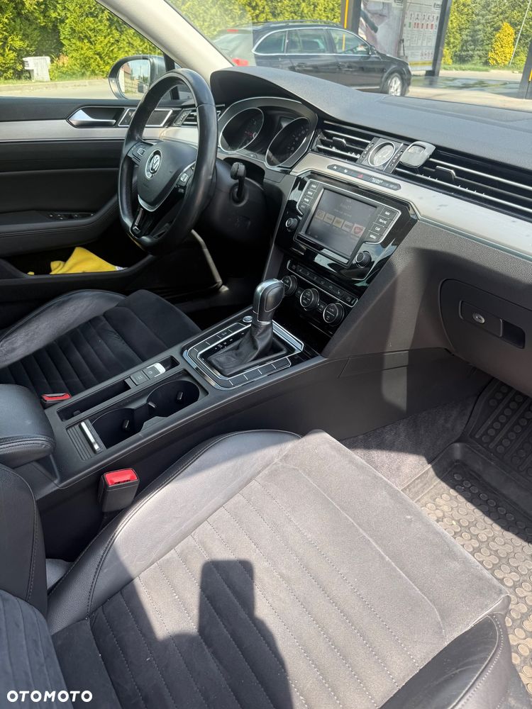 Volkswagen Passat 2.0 TDI SCR DSG Highline - 7
