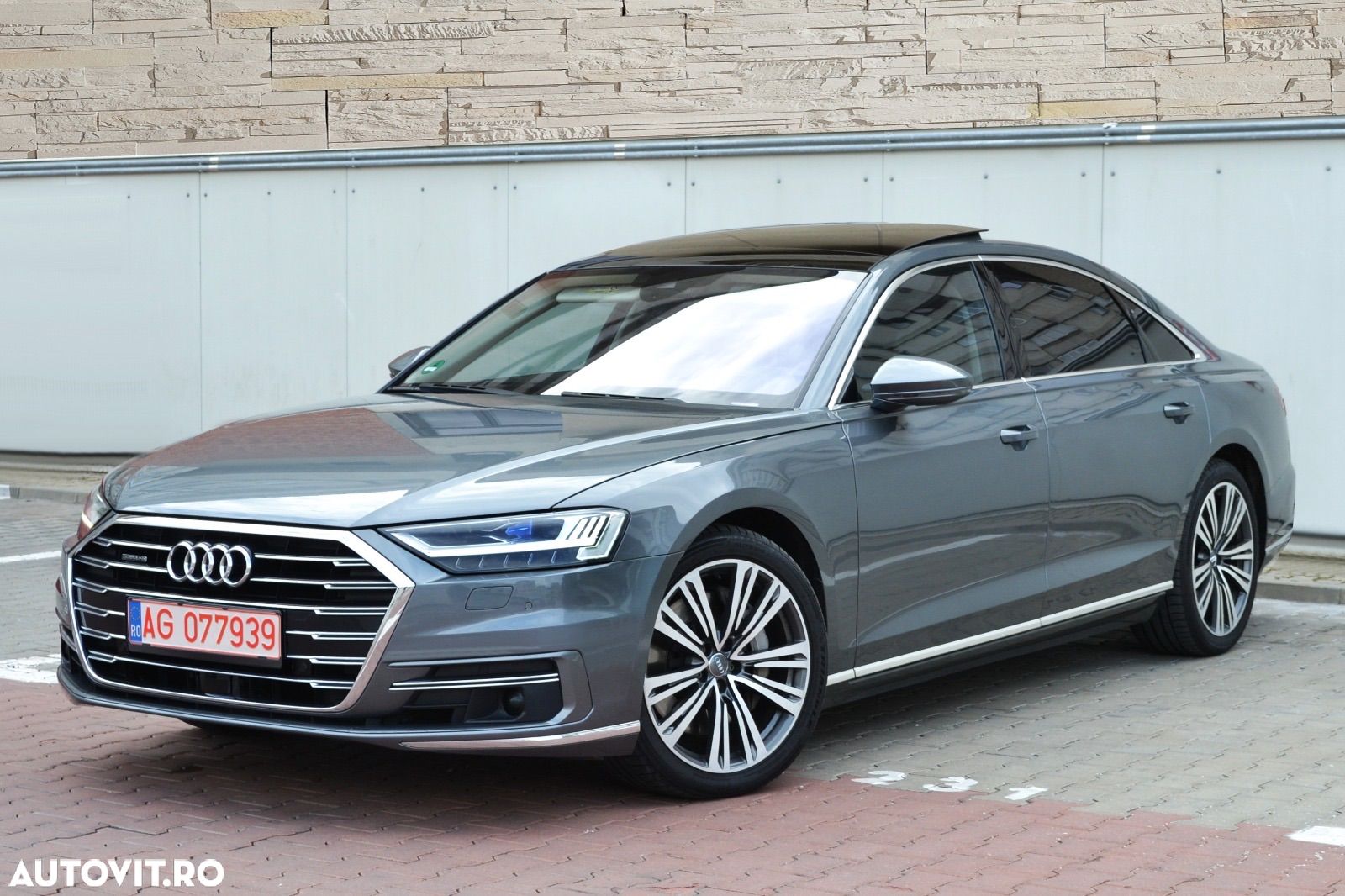 Audi A8 L 55 TFSI quattro tiptronic - 1