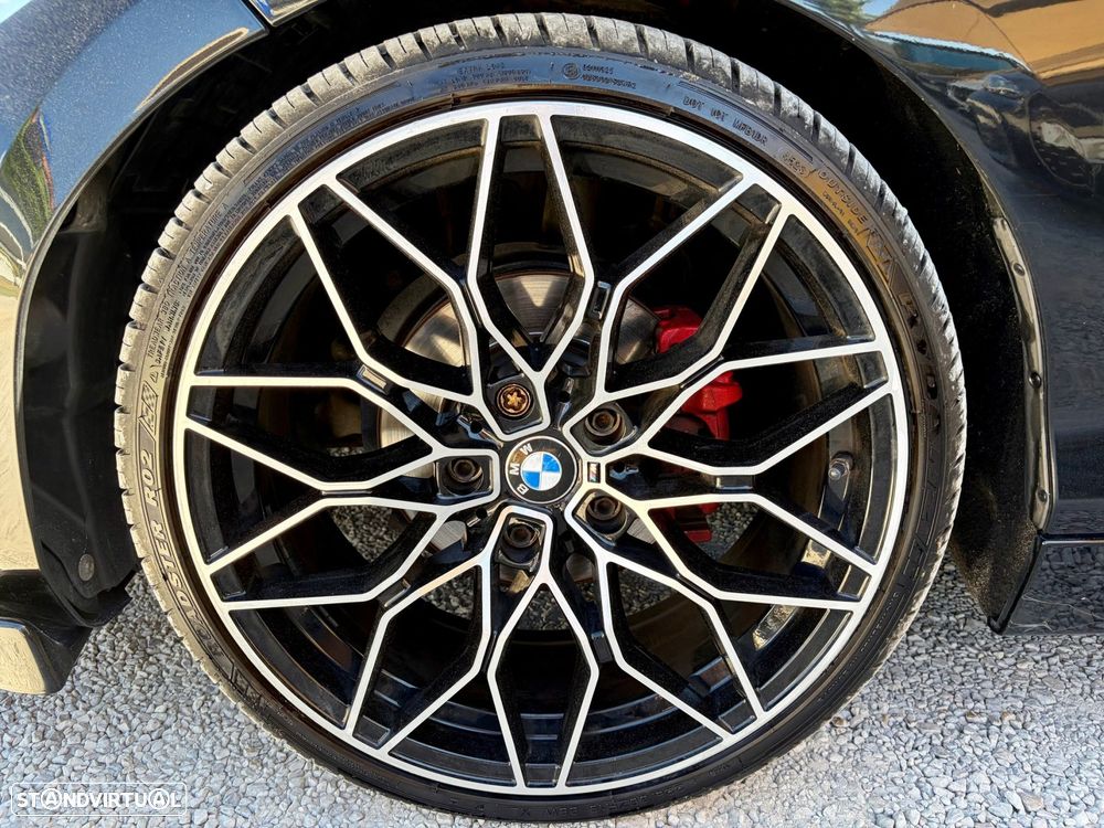 BMW 116 d Pack Desportivo M - 9