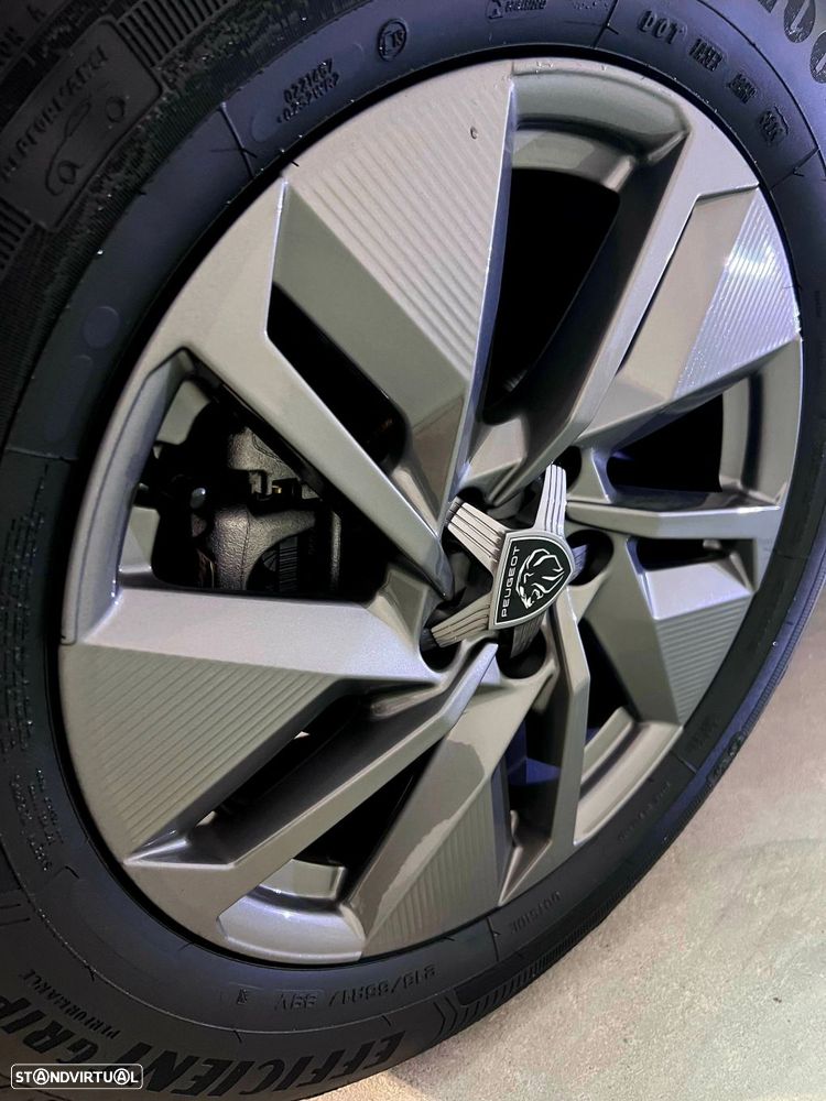 Peugeot 408 1.2 PureTech Allure EAT8 - 13