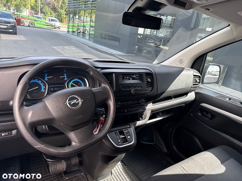 Opel Vivaro - 8