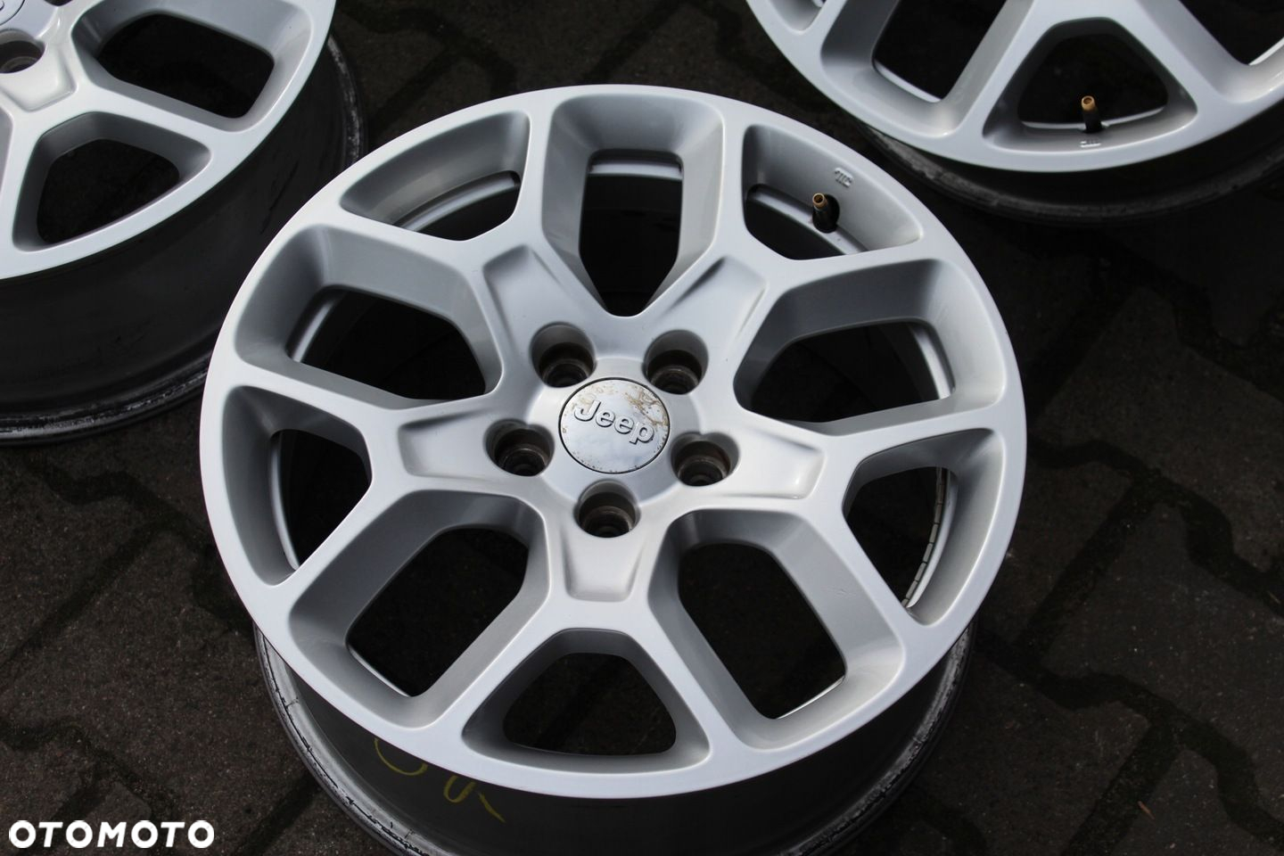 JEEP COMPASS RENEGADE 17cali 5x110 ET40 7J TPMS - 7