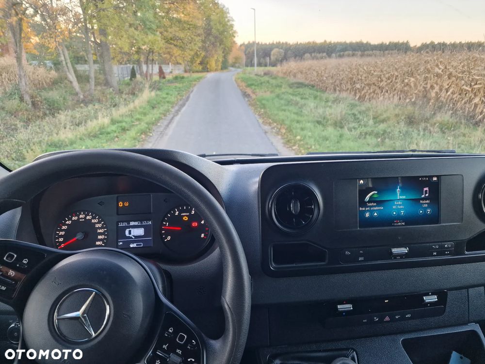 Mercedes-Benz Sprinter - 8