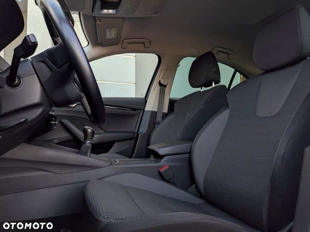 Skoda Octavia 2.0 TDI Ambition - 10