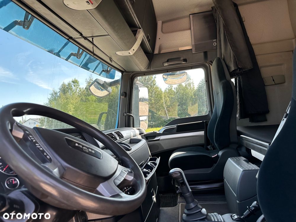MAN TGX 35.480 8X4 WYWROTKA -LINOWIEC -MANUAL - 6