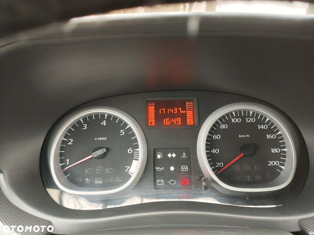 Dacia Duster 1.6 Laureate - 23