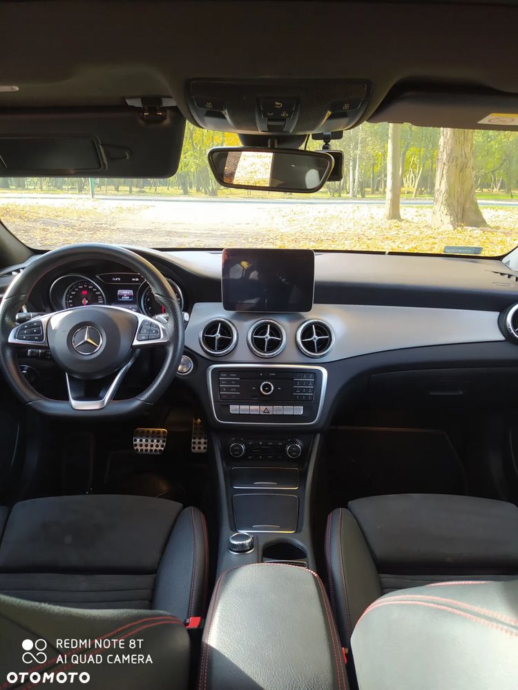 Mercedes-Benz CLA 200 7G-DCT - 16