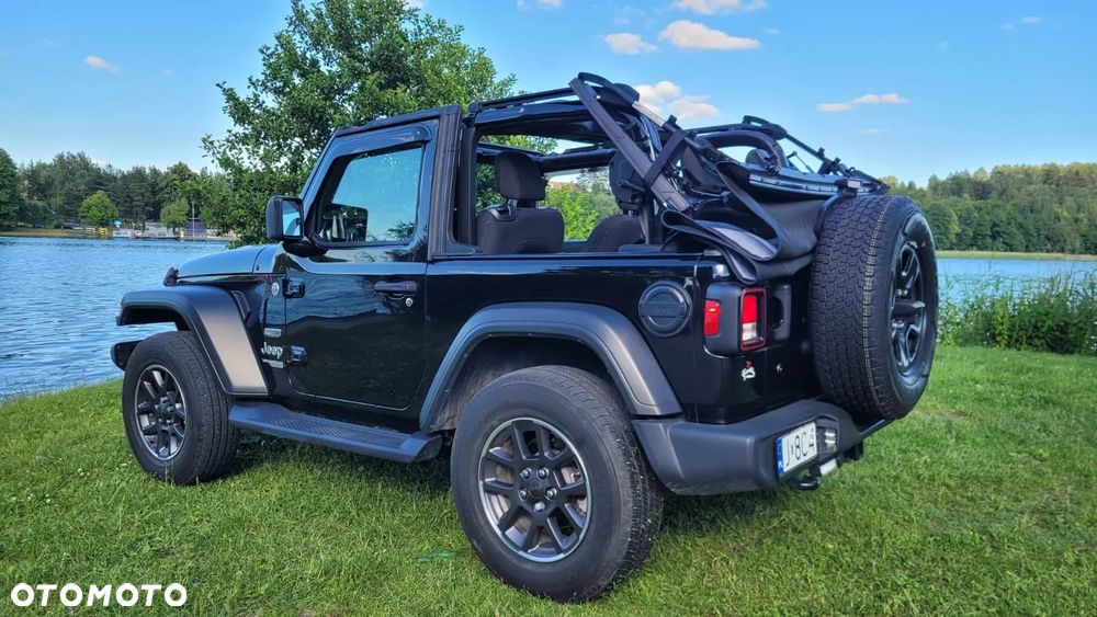 Jeep Wrangler - 38